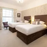 Ees Wyke