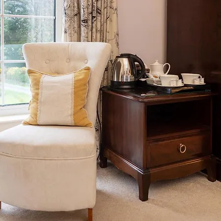 Ees Wyke Country house