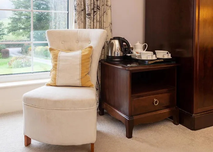 Ees Wyke Country house