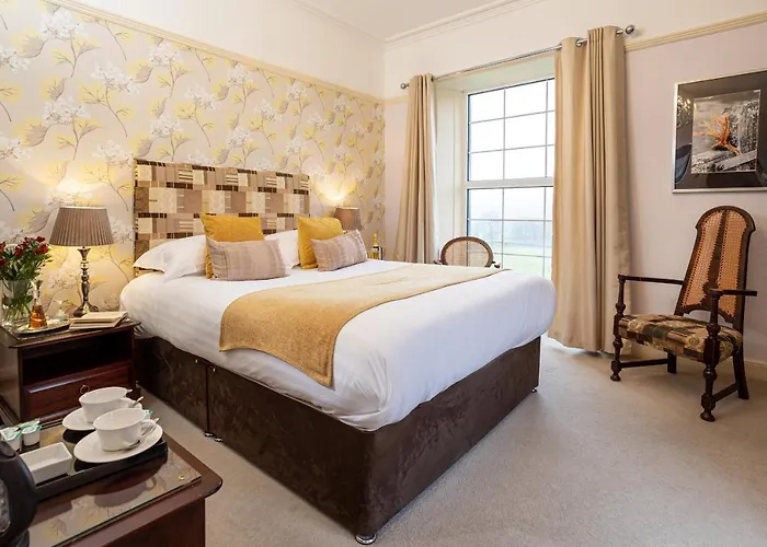 Ees Wyke Country house *