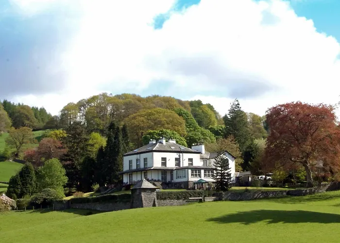 Ees Wyke Country house