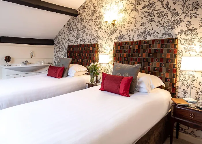 Ees Wyke Country house *