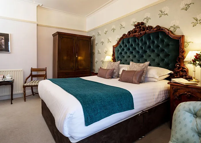 Ees Wyke * Near Sawrey