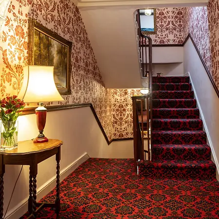 Ees Wyke * Near Sawrey